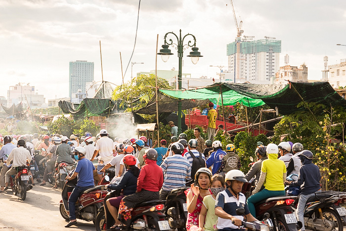 The Floating Flower Market of Ben Binh