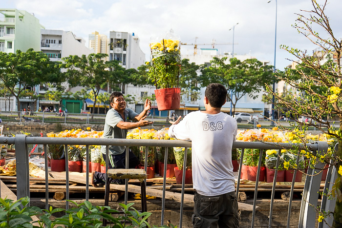 The Floating Flower Market of Ben Binh