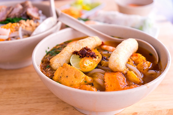 Banh-Canh-Cua Street Food